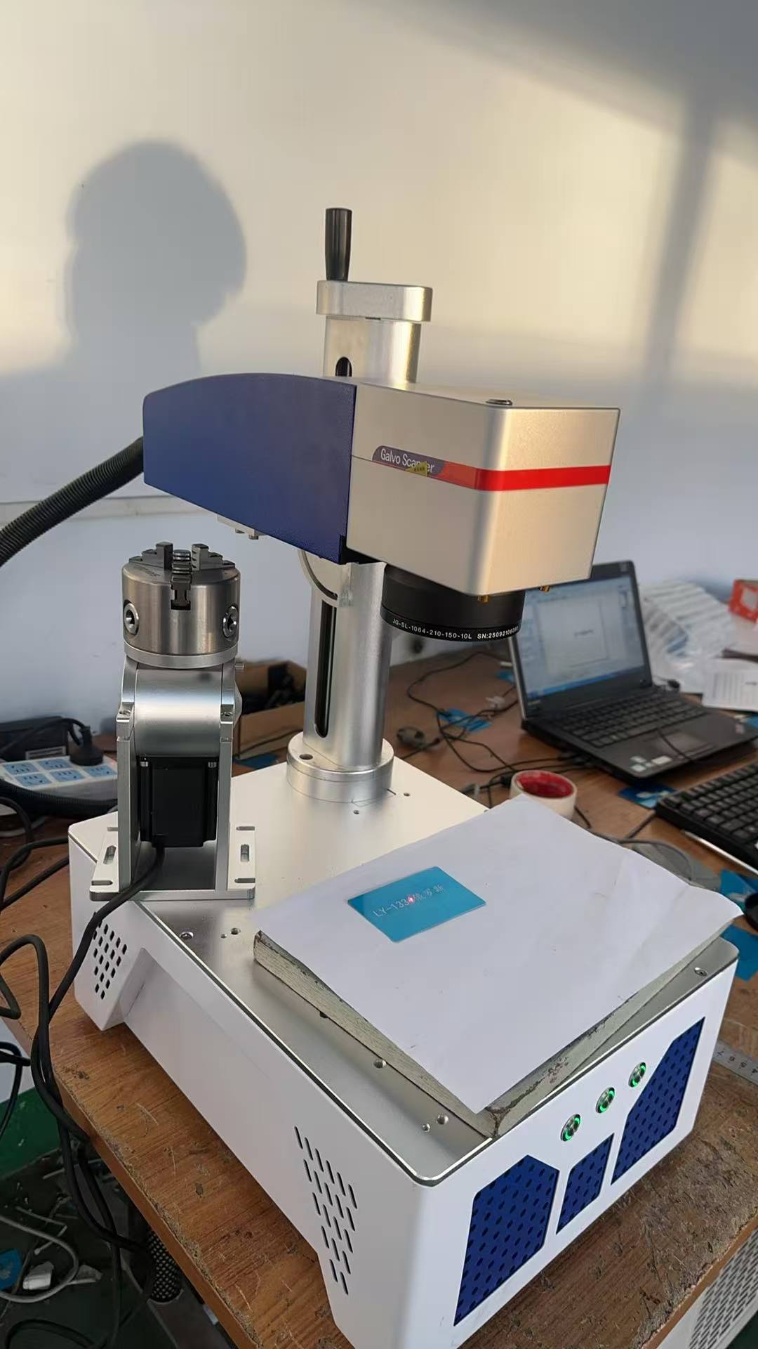 Macchina per Marcatura Laser a - Fiber Laser Engraver 30W Raycus recensione e prezzo