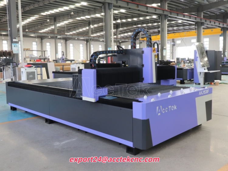 Tagliatrice Laser Industriale  - Fiber Laser Cutter 1500W Metal recensione e prezzo