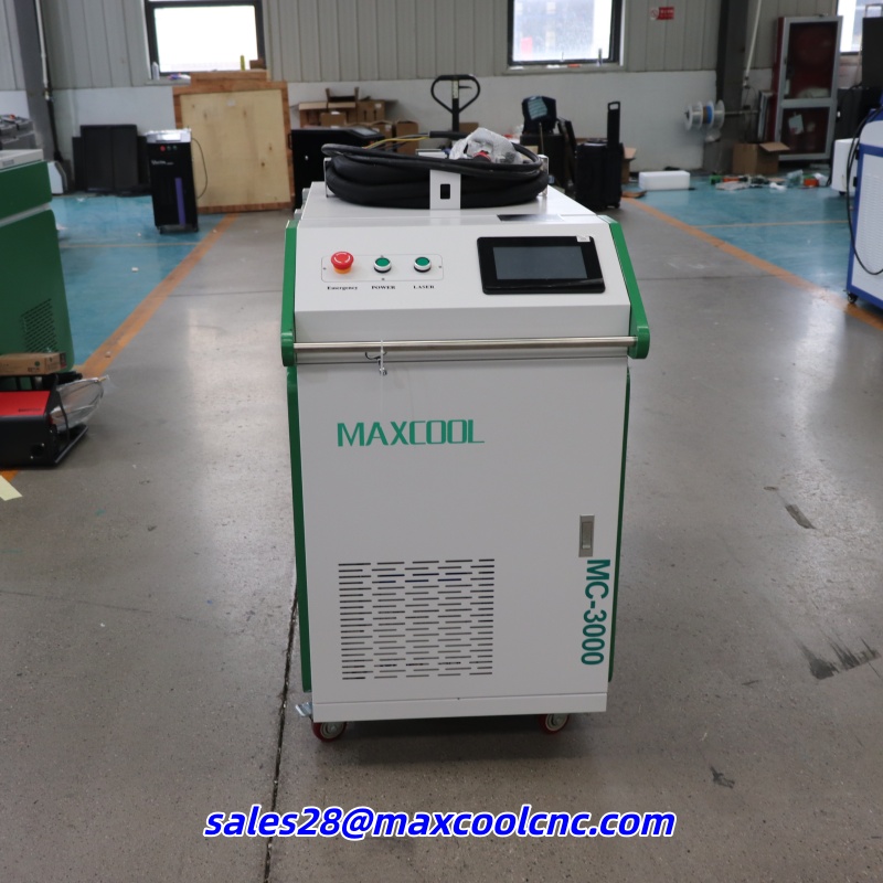 Macchina per la Pulizia della  - Fiber Laser Welding Machine 1500W recensione e prezzo