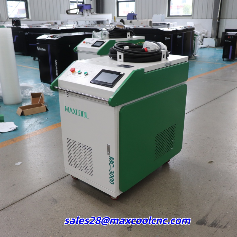 Macchina per la Pulizia della  - Fiber Laser Welding Machine 1500W recensione e prezzo