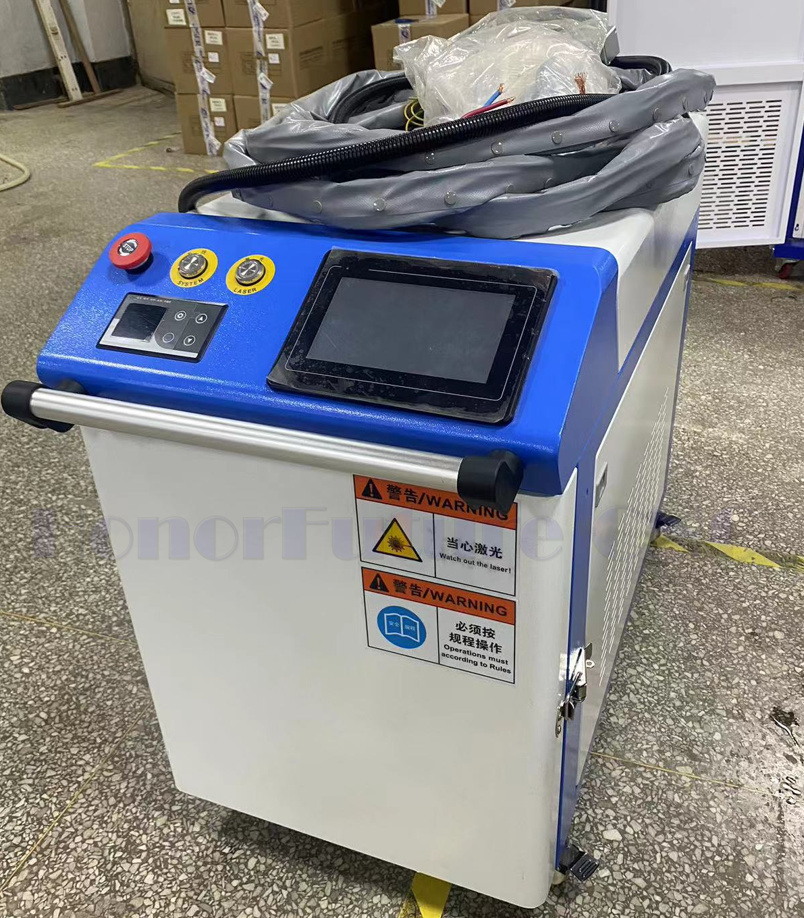 Saldatrice laser professionale - Laser Welding Machine 3 In 1 2000W recensione e prezzo