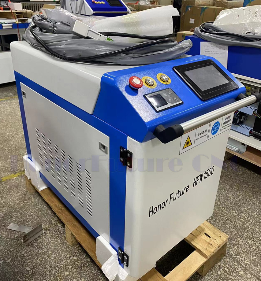 Saldatrice laser professionale - Laser Welding Machine 3 In 1 2000W recensione e prezzo
