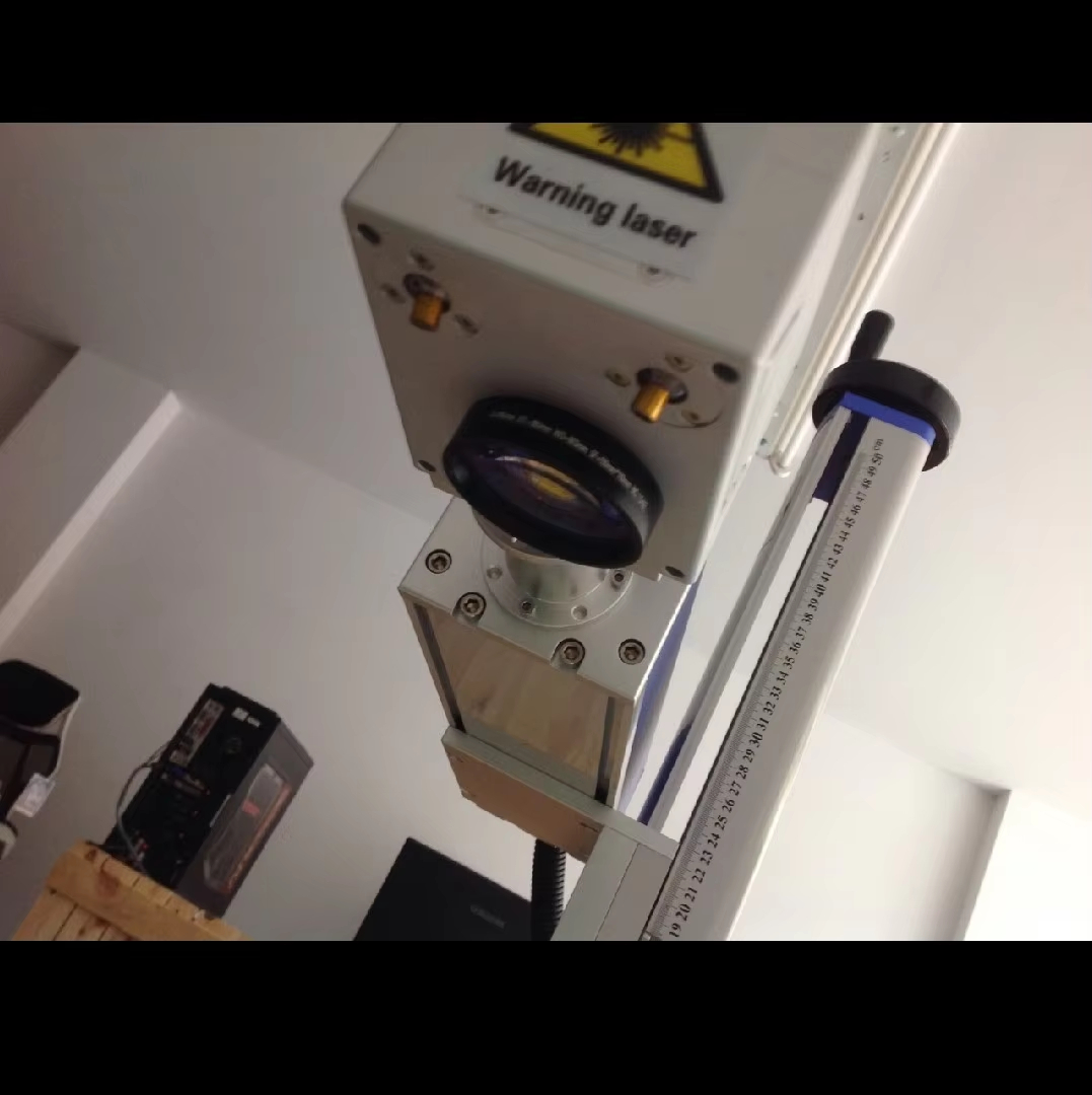 Macchina per Marcatura Laser a - Fiber Laser Marking 30W Jewelry recensione e prezzo